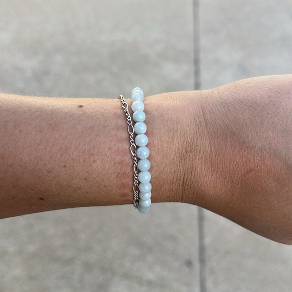 Jade jadeite Grade A Virgin Jade Burmese 6 mm Stretchy Bracelet - Picture 3 of 5